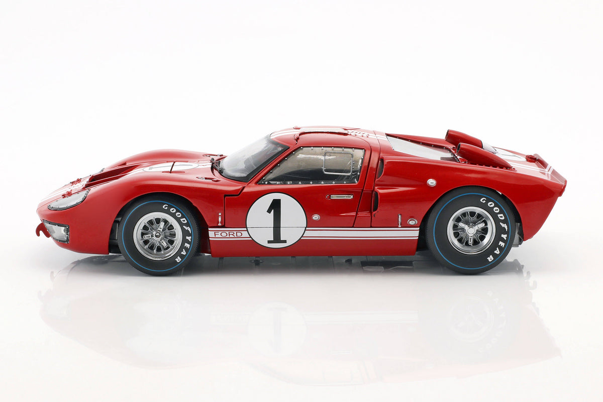1/18 Diecast Model Car A3819