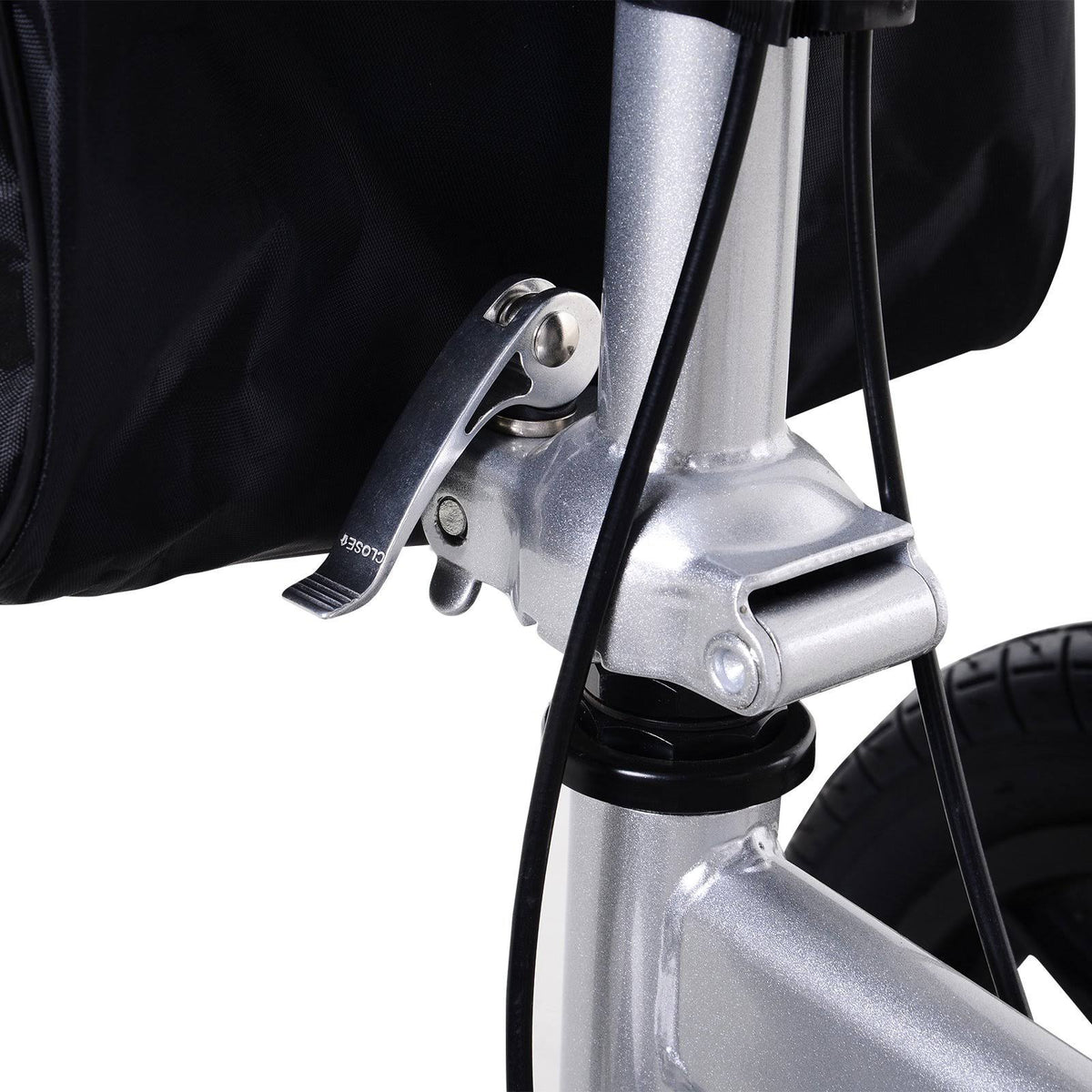 Folding Knee Scooter with Basket Storage Q882
